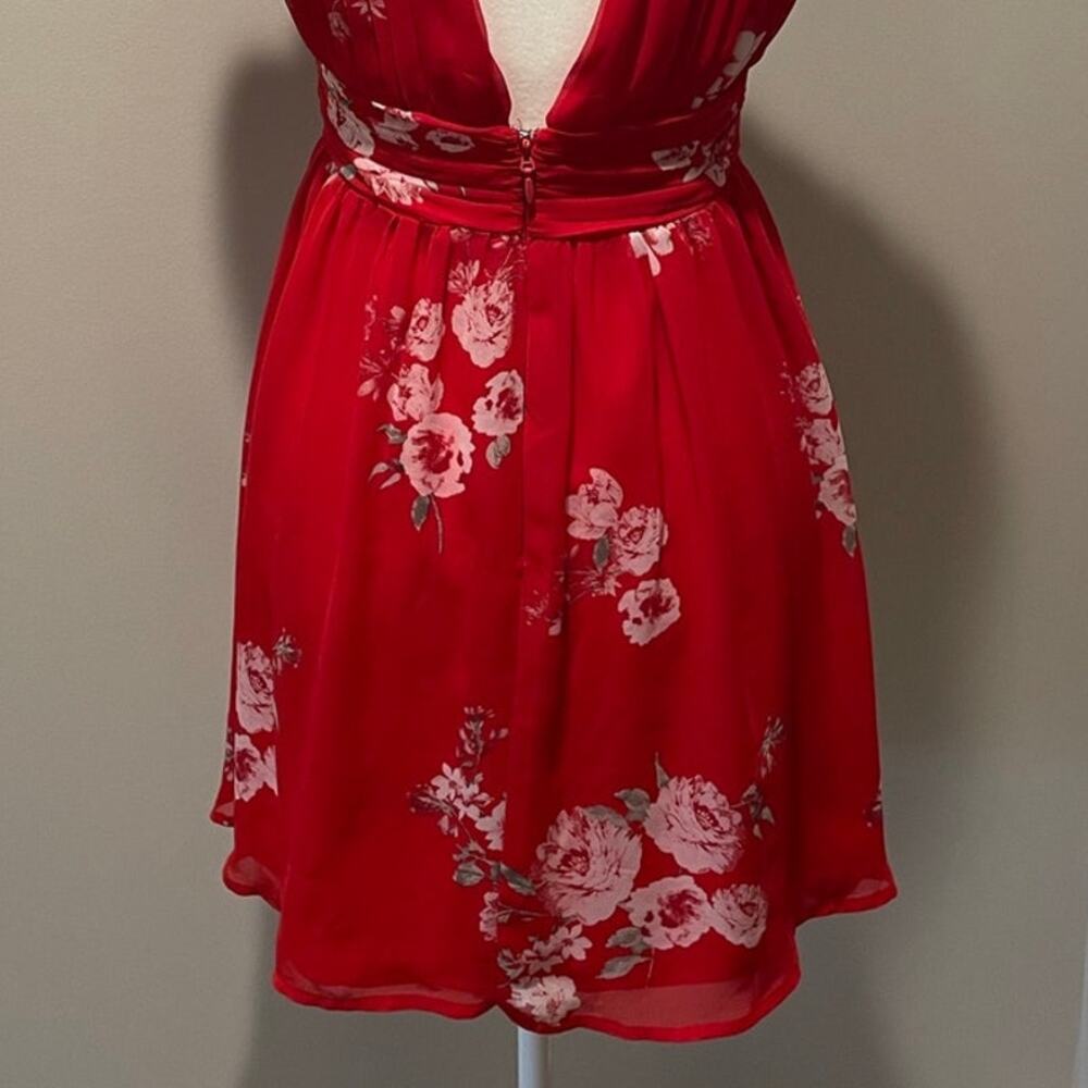Lulus Milana Red Floral Mini Dress Sz S Ruched Plunge Neckline Flirty Party - Picture 10 of 16